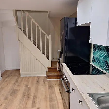 Apartment Maisonette Cozy, Neuf, Centre-ville, Wifi